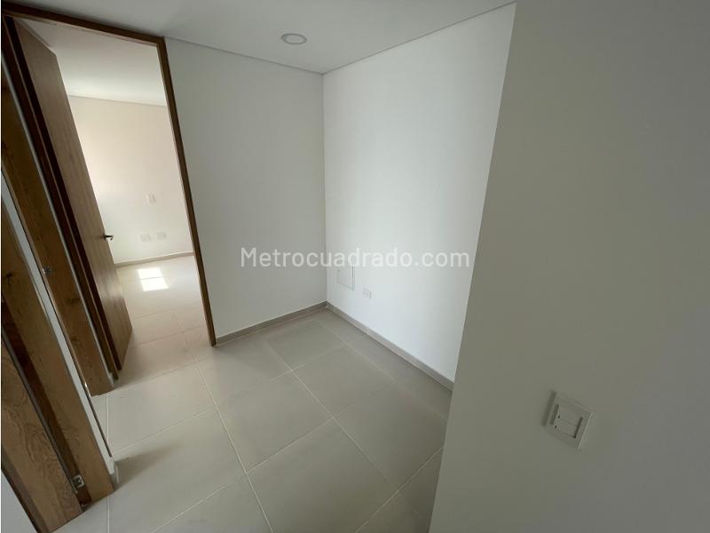 Spacious 3BR Apartment for Rent in La Estrella - 6