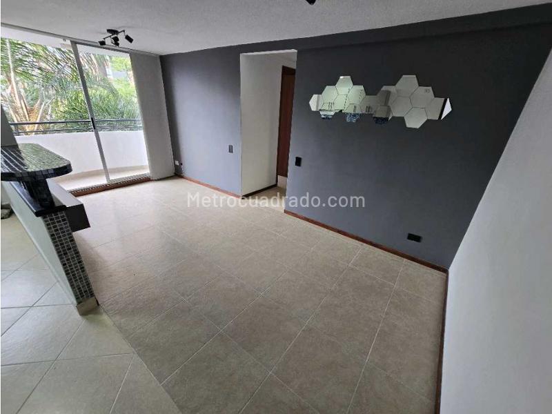 Beautiful 3BR Apartment in Loma Del Indio