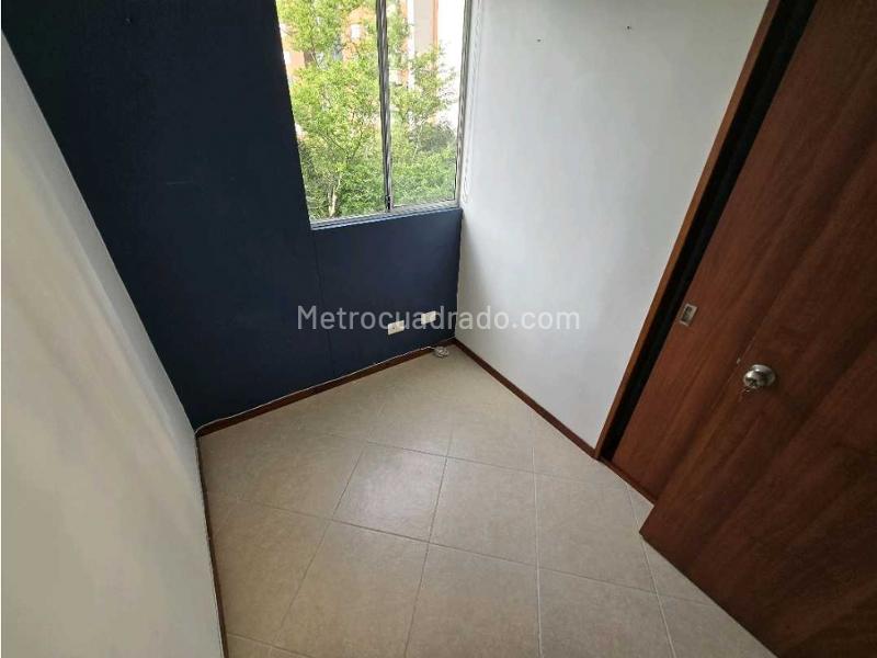 Beautiful 3BR Apartment in Loma Del Indio - 8