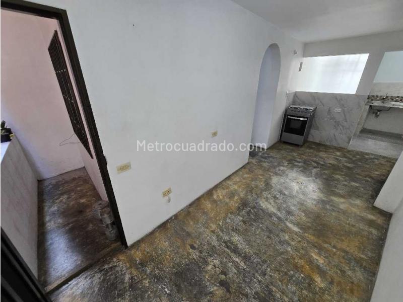 Piso – Bello - Vista 2