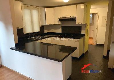 Apartamento de 4 alcobas en venta en Los Rosales Emaus, Bogotá, 120 m² · foto 4 de 15