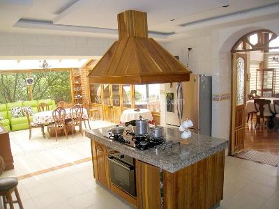 Casa de 5 alcobas en venta en Bosque De Torca, Bogotá, 1300 m² · foto 8 de 20