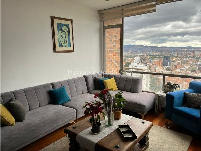 Apartamento de 4 alcobas en venta en Chico, Bogotá, 131 m² · foto 2 de 17