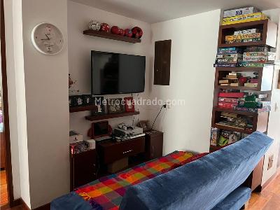 Apartamento de 4 alcobas en venta en Chico, Bogotá, 131 m² · foto 5 de 17