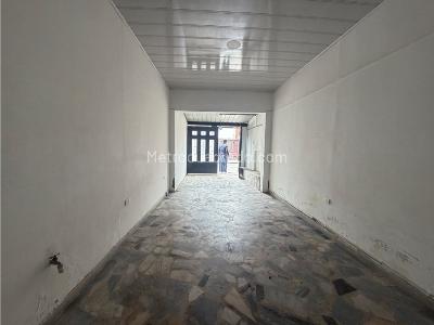 Casa de 5 alcobas en venta en Los Alcazares, Bogotá, 300 m² · foto 6 de 8