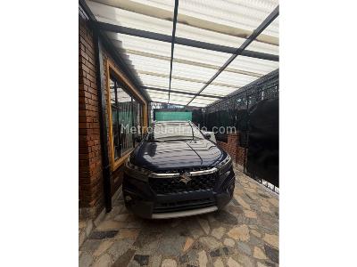 Casa de 5 alcobas en venta en Los Alcazares, Bogotá, 300 m² · foto 8 de 8