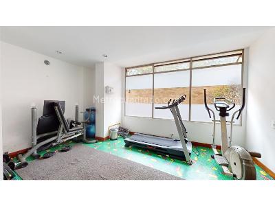 Apartamento de 3 alcobas en venta en Bella Suiza, Bogotá, 132 m² · foto 11 de 12