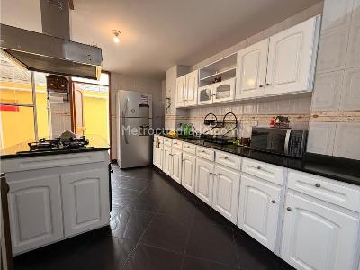 Casa de 3 alcobas en venta en La Virginia, Chía, 272 m² · foto 7 de 20