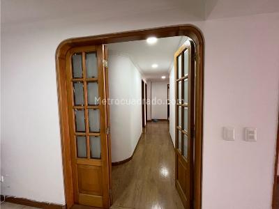 Apartamento en venta en Santa Barbara, Bogotá · foto 9 de 18