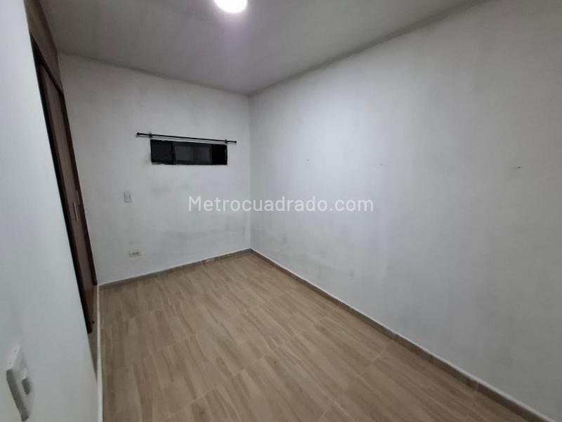 Apartamento Moderno de 3 Alcobas en La América - 9