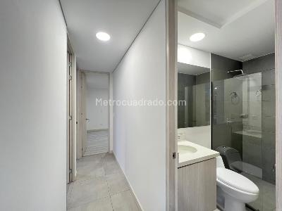 Apartamento en venta en Los Colores, Medellín · foto 13 de 18