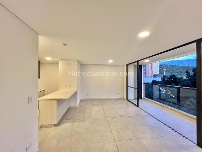 Apartamento en venta en Los Colores, Medellín · foto 2 de 18