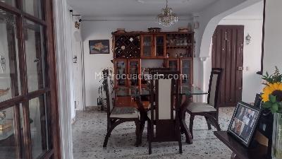 Apartamento de 3 alcobas en venta en Los Colores, Medellín, 108 m² · foto 2 de 11