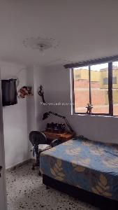 Apartamento de 3 alcobas en venta en Los Colores, Medellín, 108 m² · foto 6 de 11
