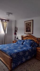 Apartamento de 3 alcobas en venta en Los Colores, Medellín, 108 m² · foto 8 de 11