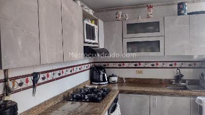 Apartamento de 3 alcobas en venta en Los Colores, Medellín, 108 m² · foto 5 de 11