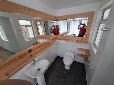 Casa de 5 alcobas en venta en Calasanz Parte Baja, Medellín, 230 m² · foto 16 de 19