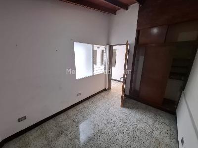 Casa de 5 alcobas en venta en Calasanz Parte Baja, Medellín, 230 m² · foto 19 de 19