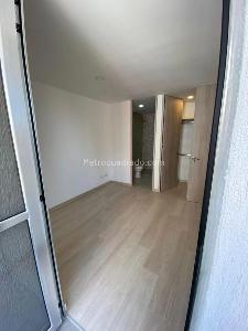 Apartaestudio en venta en Los Colores, Medellín, 49 m² · foto 12 de 16