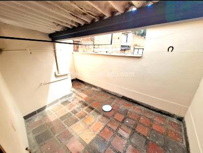 Apartamento de 2 alcobas en venta en San Joaquin, Medellín, 75 m² · foto 6 de 8