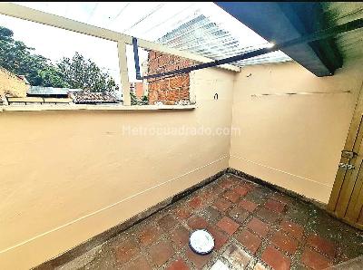 Apartamento de 2 alcobas en venta en San Joaquin, Medellín, 75 m² · foto 7 de 8