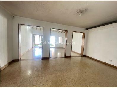 Casa de 5 alcobas en venta en Los Colores, Medellín, 500 m² · foto 7 de 18
