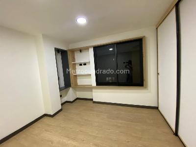 Apartamento de 2 alcobas en venta en Laureles, Medellín, 75 m² · foto 10 de 17