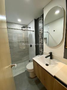 Apartamento de 2 alcobas en venta en Laureles, Medellín, 75 m² · foto 12 de 17