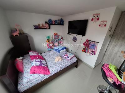 Apartamento de 3 alcobas en venta en Los Colores, Medellín, 115 m² · foto 13 de 15