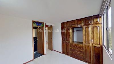 Apartamento de 3 alcobas en venta en Los Colores, Medellín, 70 m² · foto 17 de 18