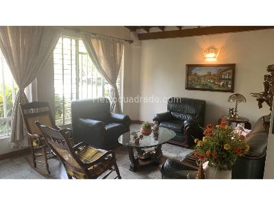 Casa de 4 alcobas en venta en El Velodromo, Medellín, 191 m² · foto 2 de 14