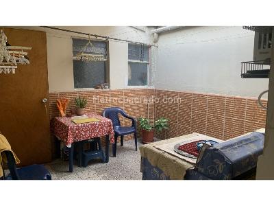 Casa de 4 alcobas en venta en El Velodromo, Medellín, 191 m² · foto 9 de 14