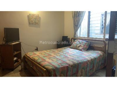 Casa de 4 alcobas en venta en El Velodromo, Medellín, 191 m² · foto 12 de 14