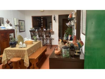 Casa de 4 alcobas en venta en El Velodromo, Medellín, 256 m² · foto 5 de 12