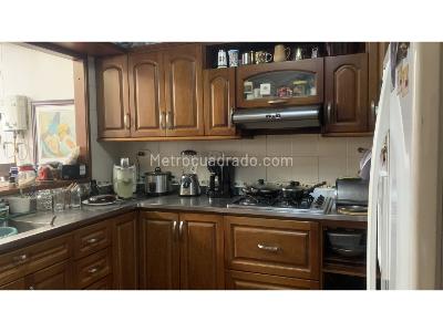 Casa de 4 alcobas en venta en El Velodromo, Medellín, 256 m² · foto 6 de 12