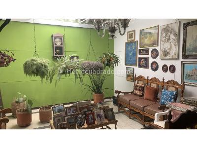 Casa de 4 alcobas en venta en El Velodromo, Medellín, 256 m² · foto 8 de 12