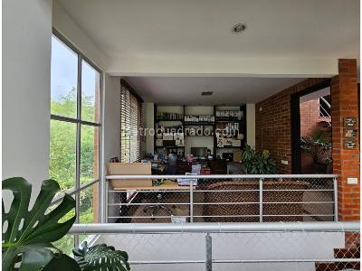 Casa de 4 alcobas en venta en Cerritos, Pereira, 500 m² · foto 2 de 20