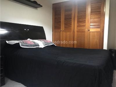 Casa de 4 alcobas en venta en Loma De Las Brujas, Envigado, 230 m² · foto 12 de 17