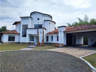 Casa de 5 alcobas en venta en Cerritos, Pereira, 361 m² · foto 2 de 20