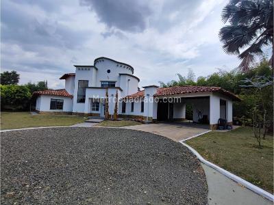 Casa de 5 alcobas en venta en Cerritos, Pereira, 361 m² · foto 3 de 20