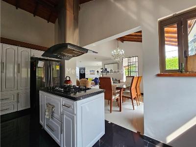 Casa de 5 alcobas en venta en Cerritos, Pereira, 361 m² · foto 9 de 20