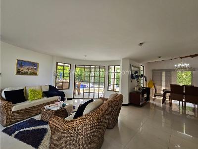 Casa de 5 alcobas en venta en Cerritos, Pereira, 361 m² · foto 15 de 20