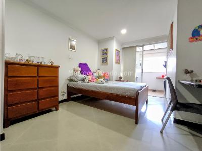Apartamento en venta en Laureles, Medellín · foto 9 de 12