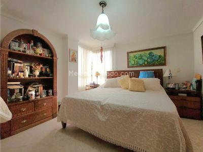 Apartamento en venta en El Poblado, Medellín · foto 9 de 13