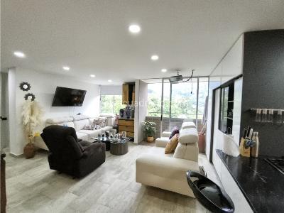 Apartamento en venta en El Chingui, Envigado · foto 2 de 9