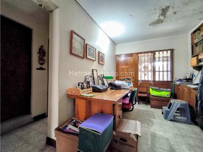 Casa de 5 alcobas en venta en San Joaquin, Medellín, 323 m² · foto 13 de 19