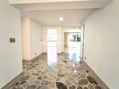 Apartamento de 3 alcobas en venta en El Poblado, Medellín, 140 m² · foto 6 de 15