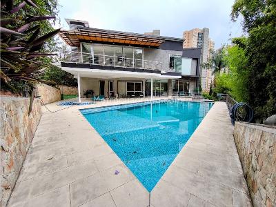 Casa de 5 alcobas en venta en Los Balsos, Medellín, 1100 m² · foto 5 de 14