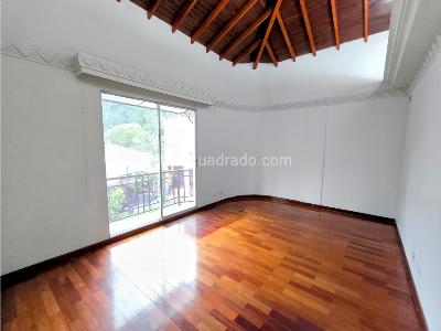 Casa de 4 alcobas en venta en El Poblado, Medellín, 165 m² · foto 11 de 13