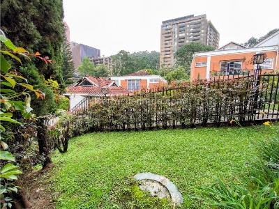 Casa de 4 alcobas en venta en El Poblado, Medellín, 165 m² · foto 2 de 13